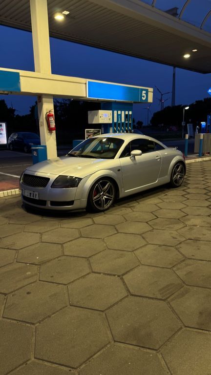 TT