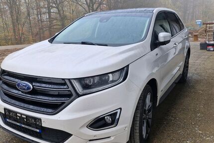Ford Edge 155.032 km 17.450 &euro; Marienmünster-Vörden 37696