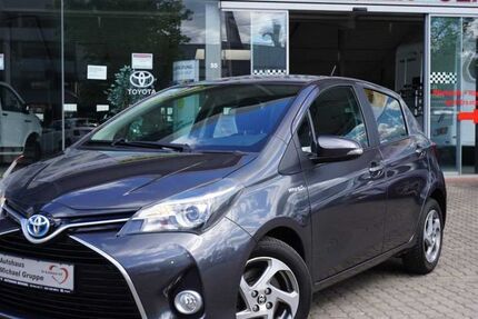 Toyota Yaris 59.040 km 12.990 &euro; Hamburg 22043