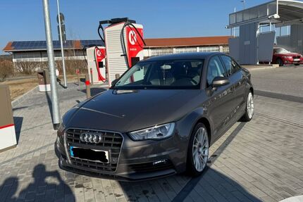 Audi A3 156.000 km 10.000 &euro; Forstern 85659