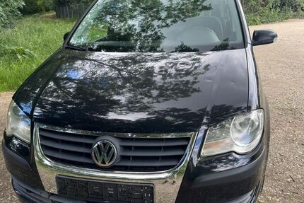 VW Touran 124.000 km 3.500 &euro; Reutlingen 72764