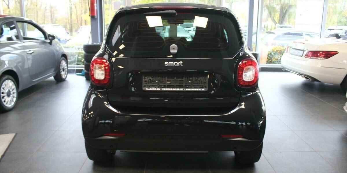 Smart ForTwo coupe passion 43.179 km 11.780 € Euskirchen 53881