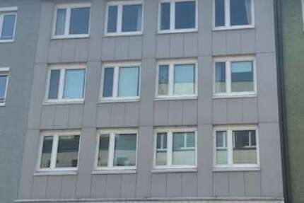 Haus zum Kaufen in Neu-Ulm 1.200.000 € 224.7 m² 9 zimmer