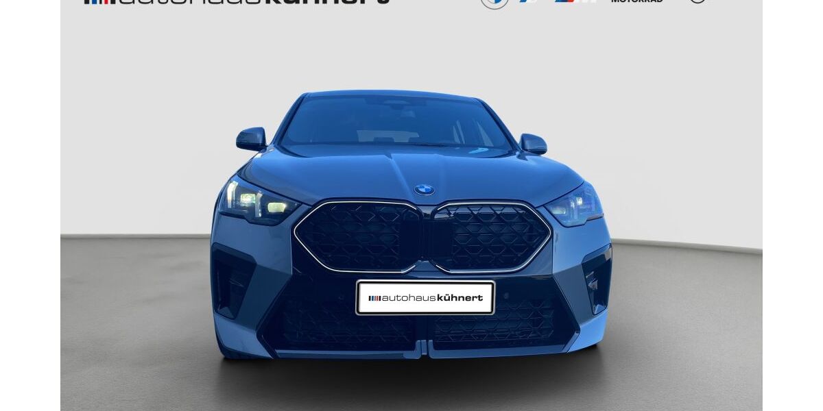 BMW X2 2.025 km 51.998 &euro; Hilmersdorf 09429