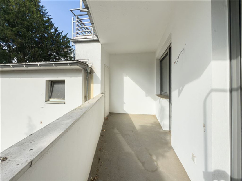 3-Zimmer-Wohnung in Toplage mit Loggia Leerstehend 3 zimmer