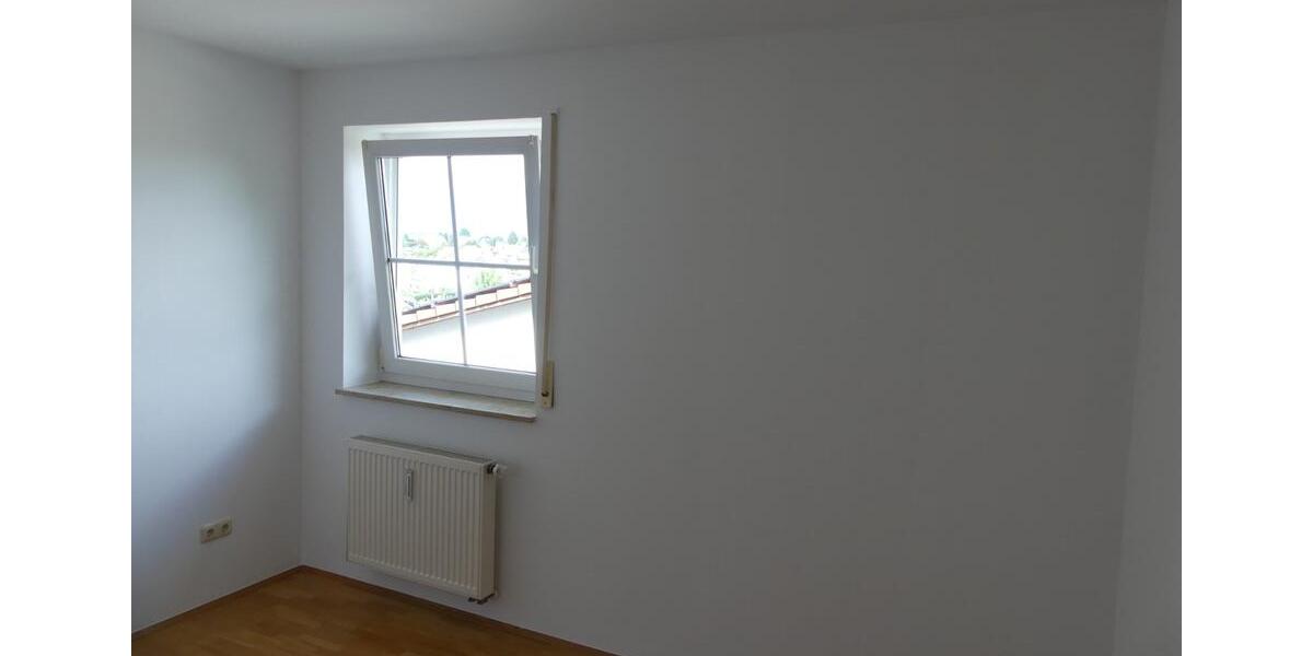 Etagenwohnung Nabburg - 3 Zimmer, 71 m&sup2;, 210.000&euro; | Angebot:25374412