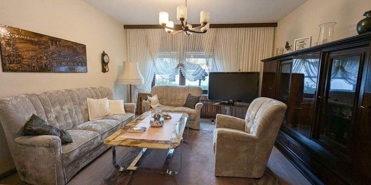 Mehrfamilienhaus, Wohnhaus Voerde - 8 Zimmer, 247 m&sup2;, 499.000&euro; | Angebot:24691287
