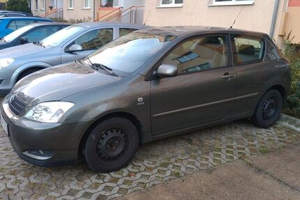 Toyota Corolla 90.000 km 2.700 &euro; Strausberg 15344