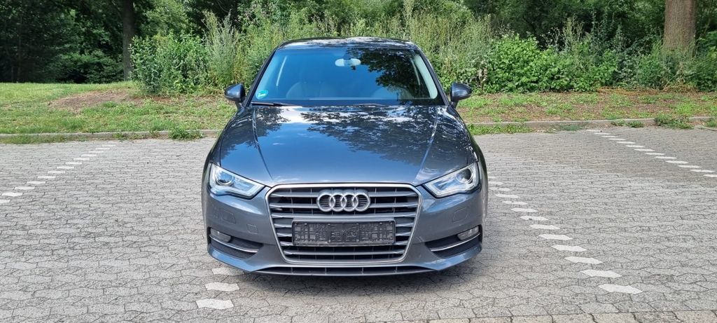 Audi A3 232.200 km 7.900 € Salzgitter 38226