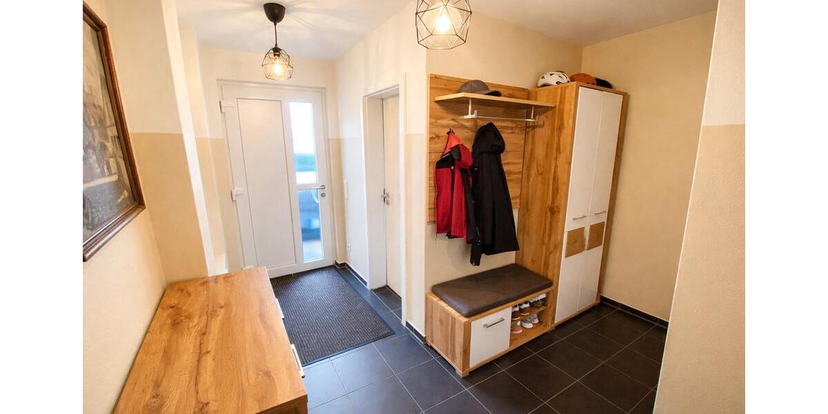 Reihenhaus Adelsdorf - 5 Zimmer, 163 m&sup2;, 530.000&euro; | Angebot:26859210
