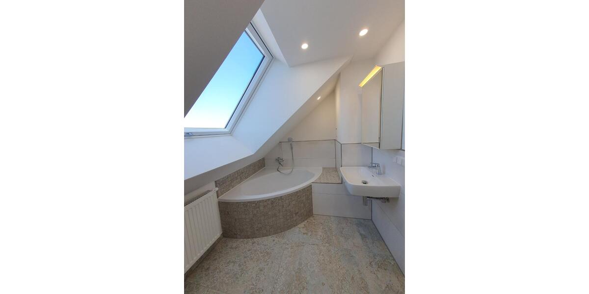 Reihenhaus Waldershof - 5 Zimmer, 130 m&sup2;, 1.300&euro; | Angebot:24832212