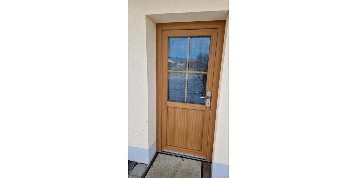 Gewerbehalle 210 m² EG | Tor | Stellplätze | Stephanskirchen zimmer