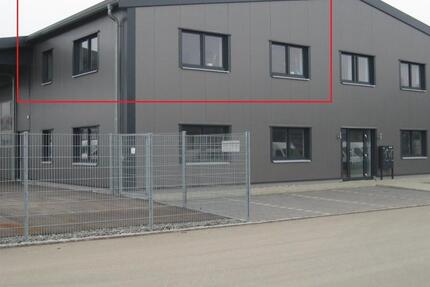 Büro 1. OG 3 Zimmer inkl. 2 Parkplätze WC Küchenzeile zimmer