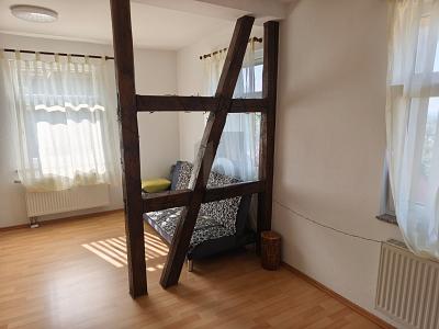 MEHRGENERATIONEN MIT RUHE UND PANORAMA - Zweifamilienhaus Sonneberg | Angebot:27329236