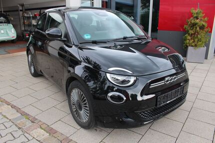 Fiat 500e 11.300 km 13.990 &euro; Weilheim 82362