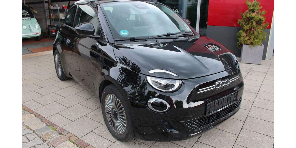 Fiat 500e 11.300 km 13.990 &euro; Weilheim 82362