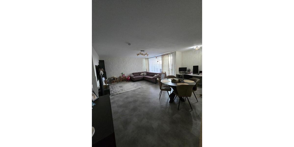 Schöne Eigentumswohnung 3 zimmer