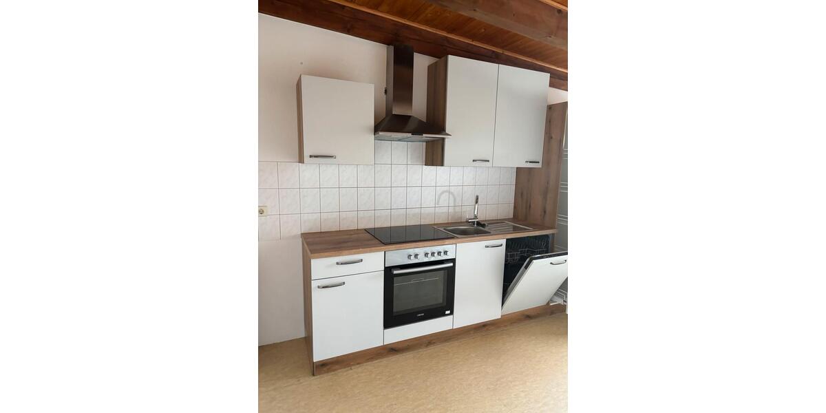 Dachgeschoßwohnung Krakow am See - 3 Zimmer, 77 m&sup2;, 538&euro; | Angebot:22970736