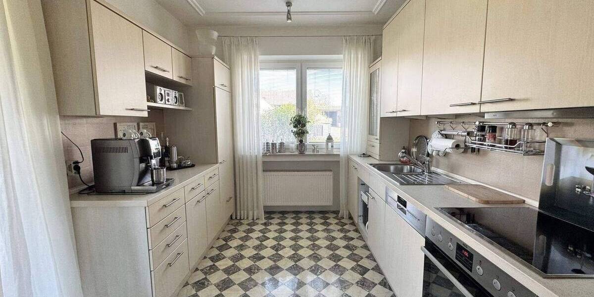 Einfamilienhaus Cadolzburg - 6 Zimmer, 217 m&sup2;, 1.950&euro; | Angebot:26908578