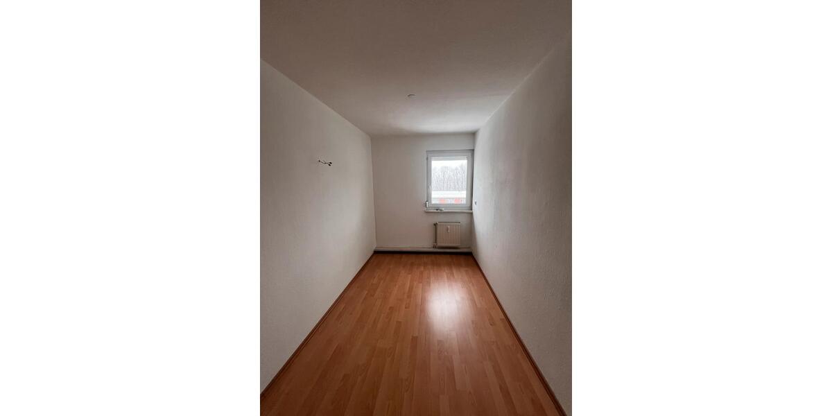 Dachgeschoßwohnung Bobritzsch-Hilbersdorf Hilbersdorf - 3 Zimmer, 62 m&sup2;, 75.000&euro; | Angebot:27491794