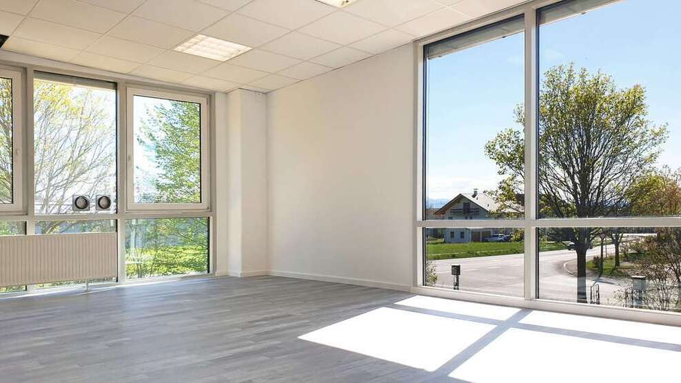 Büro in Halfing 2.000 € 200 m²