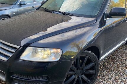 VW Touareg 145.000 km 4.950 € Berlin 10245