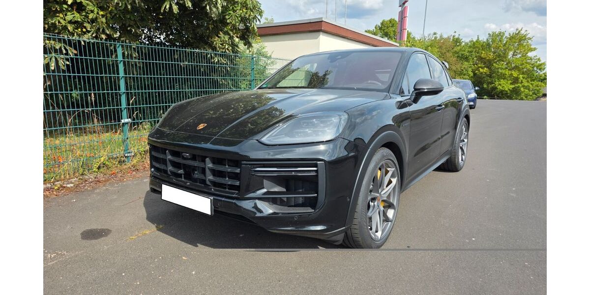 Porsche Cayenne 66.000 km 157.800 &euro; Marburg 35043