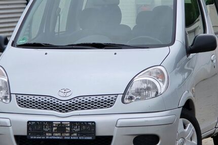 Toyota Yaris 96.149 km 3.999 € Buseck 35418