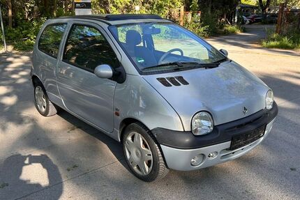 Renault Twingo 81.500 km 2.300 &euro; München 81929
