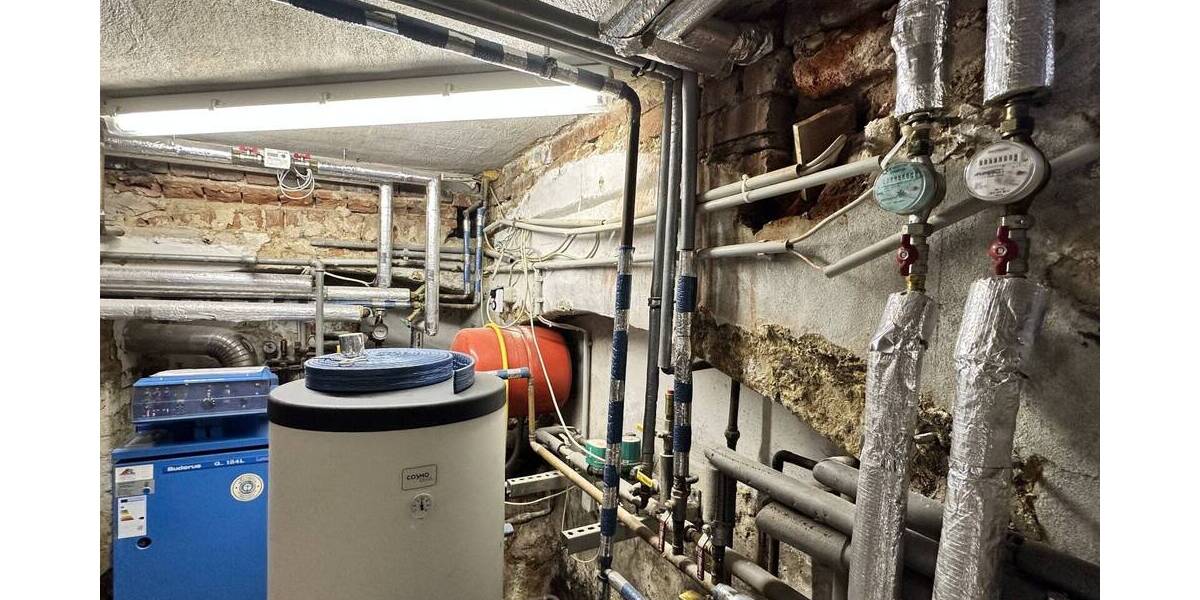 Etagenwohnung Zwickau Mosel - 4 Zimmer, 149 m&sup2;, 98.000&euro; | Angebot:23982705