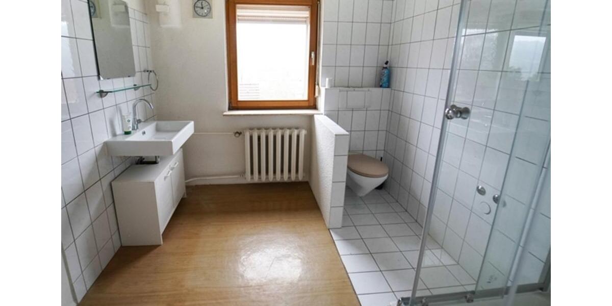 Etagenwohnung Dermbach - 2.5 Zimmer, 48 m&sup2;, 150&euro; | Angebot:25906031