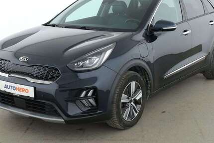 Kia Niro 54.687 km 18.740 &euro; Hamburg 22529