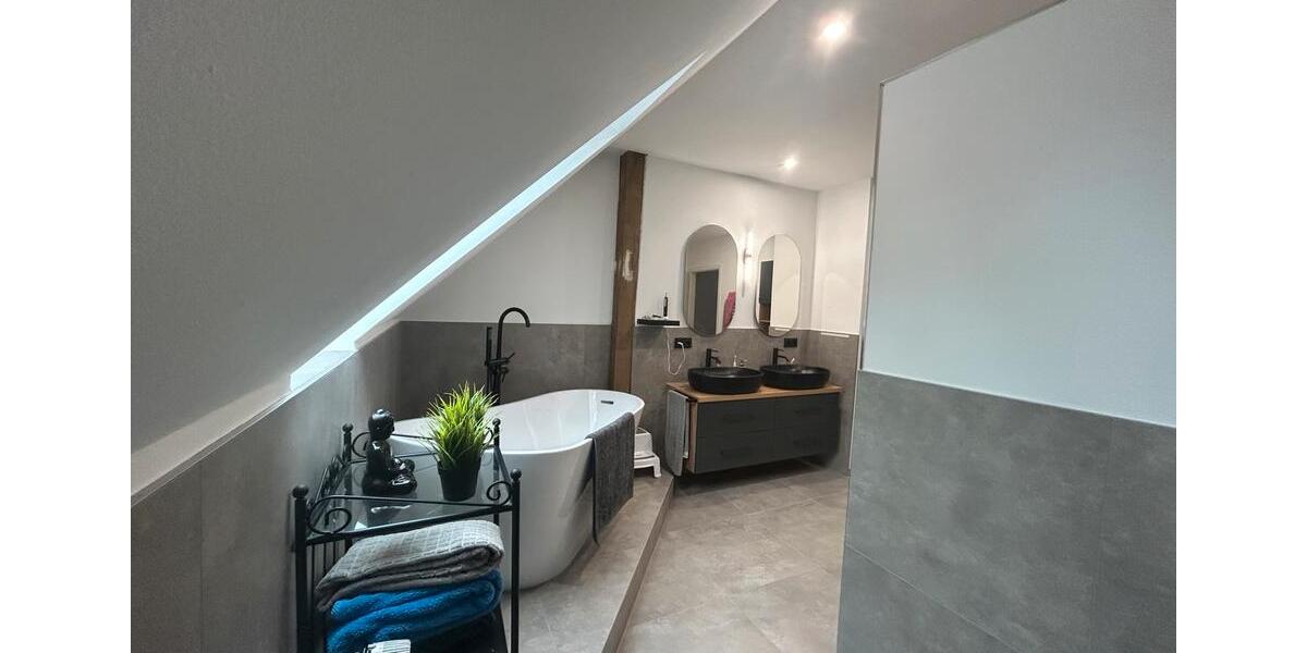 Bauernhaus, Landhaus Berge - 14 Zimmer, 280 m&sup2;, 559.000&euro; | Angebot:26696708