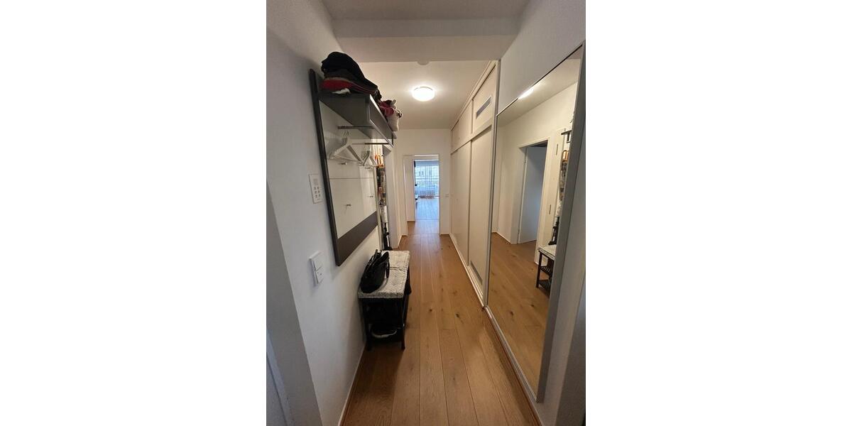 Etagenwohnung Siegen - 3 Zimmer, 100 m&sup2;, 1.230&euro; | Angebot:26413924