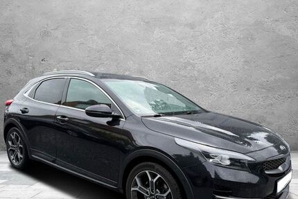 Kia XCeed 92.000 km 17.499 &euro; Detmold 32758