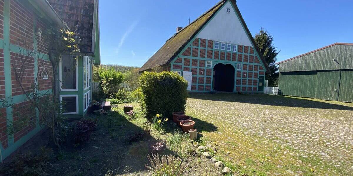 Einfamilienhaus Heinbockel / Hagenah Heinbockel - 1 Zimmer, 326 m&sup2;, 670.000&euro; | Angebot:26450286
