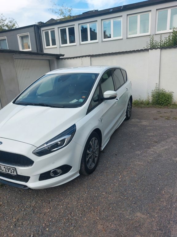S-Max