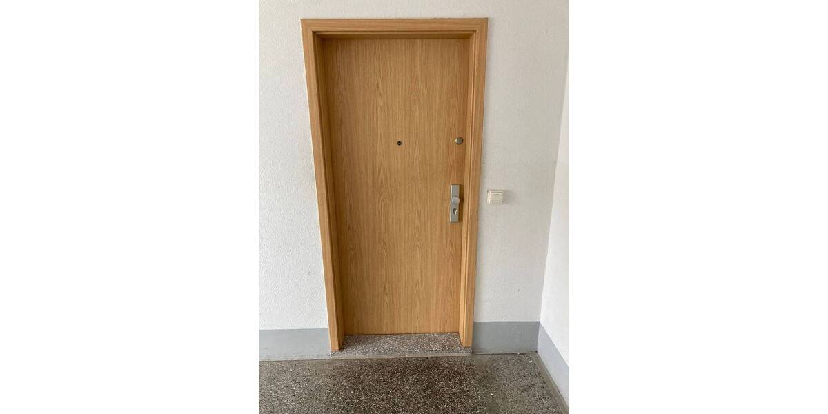Etagenwohnung Gera Innenstadt - 4 Zimmer, 76 m&sup2;, 425&euro; | Angebot:26916693