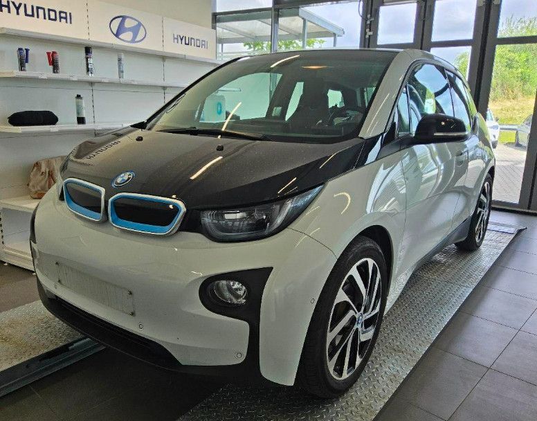 i3