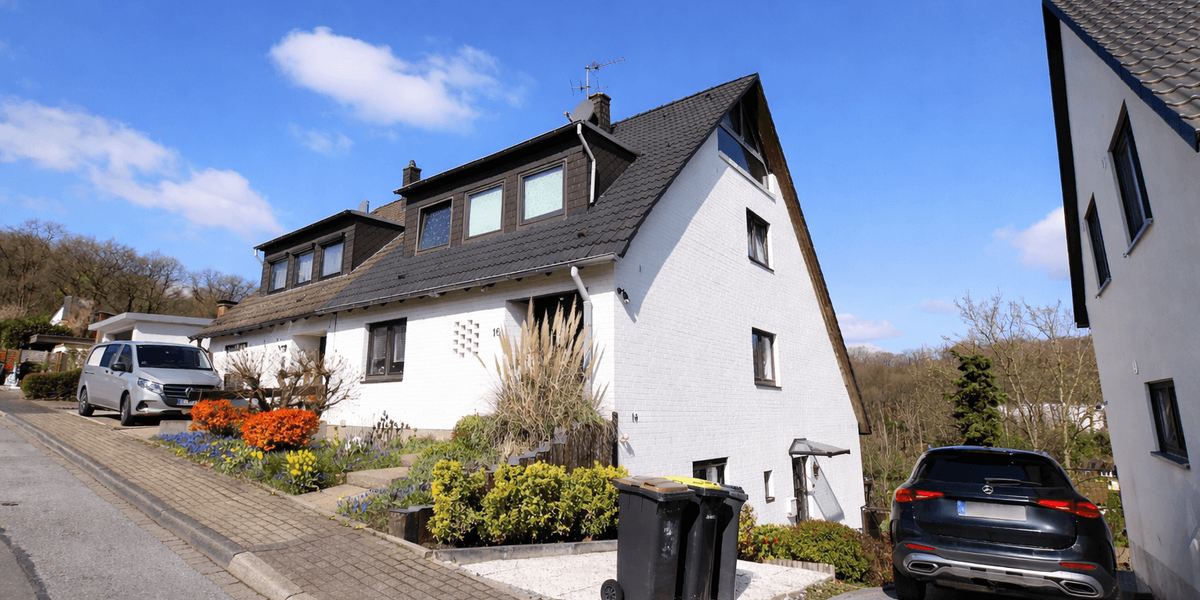 Etagenwohnung Velbert Pöthen - 4 Zimmer, 153 m&sup2;, 449.000&euro; | Angebot:26579359