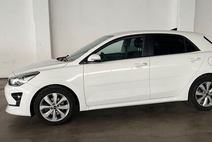 Kia Rio 70.500 km 11.490 &euro; Delmenhorst 27751