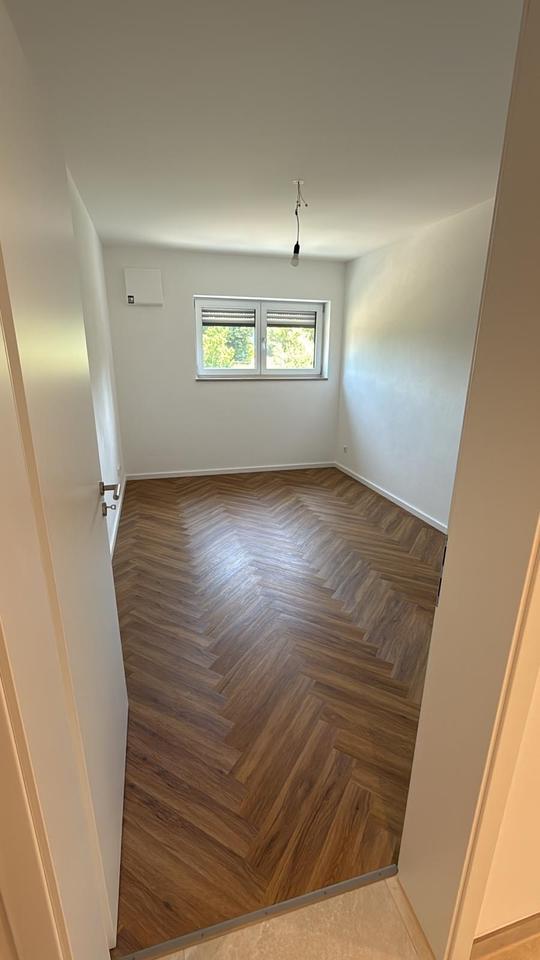 100 qm helle Penthouse Wohnung mit Dachterasse 87600 Oberbeuren