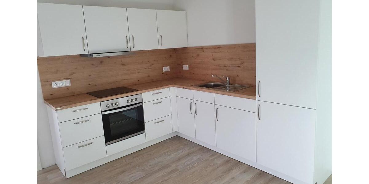 Etagenwohnung Steinbergkirche - 4 Zimmer, 90 m&sup2;, 522&euro; | Angebot:25442921