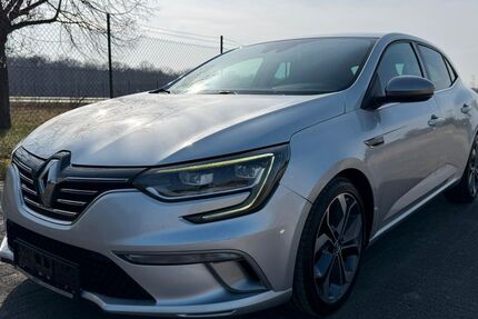 Renault Megane 173.000 km 8.999 &euro; Lampertheim-Hüttenfeld 68623