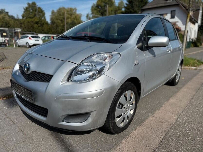 Yaris