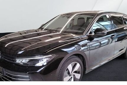 VW Passat Variant 26.804 km 35.920 &euro; Halle (Saale) 06110