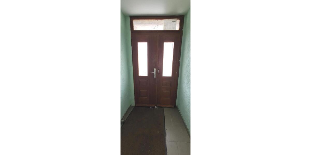 Mehrfamilienhaus mit Grundstück und Garagen , teilw. freiwerdend - Mehrfamilienhaus, Wohnhaus Kahla | Angebot:25722263