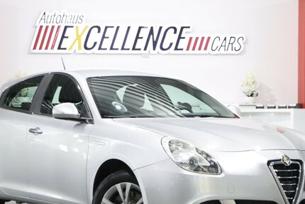 Alfa Romeo Giulietta 1.4 TB / TEMPOMAT / EINPARKHILFE / 93.000 km 7.881 € Hamm 59077