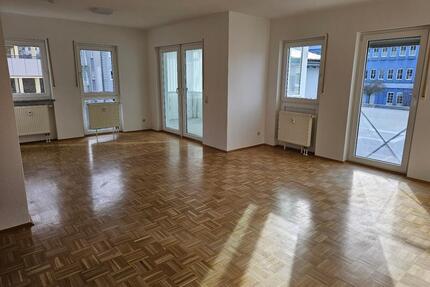 sonnige, großzügige 3 Zimmer Whg K Wintergarten - Michaeliskarree
