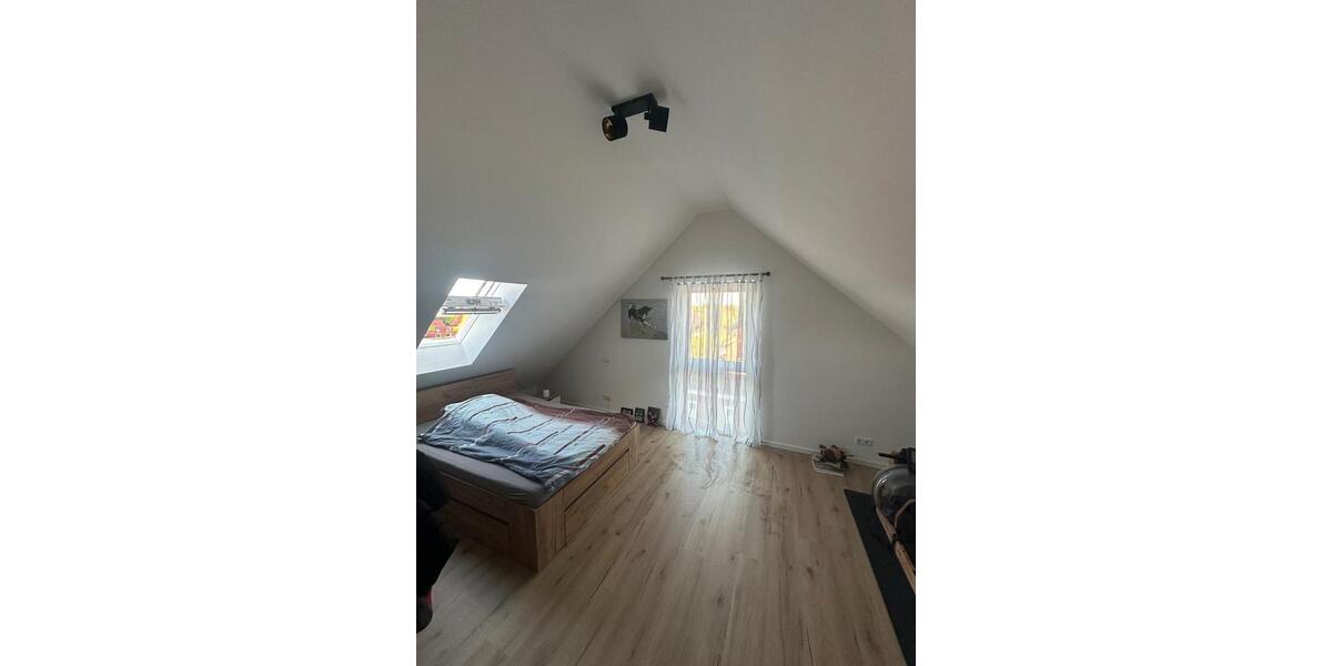 Dachgeschoßwohnung Südbrookmerland - 2 Zimmer, 75 m&sup2;, 880&euro; | Angebot:26268025